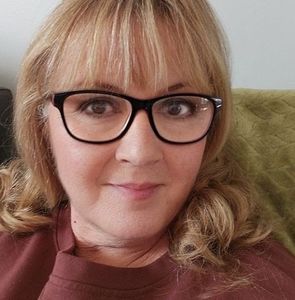 Meet your Posher, Linda